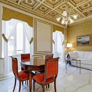 https://elegant-apartment-nearby-trevi-fountain.it-romehotels.com